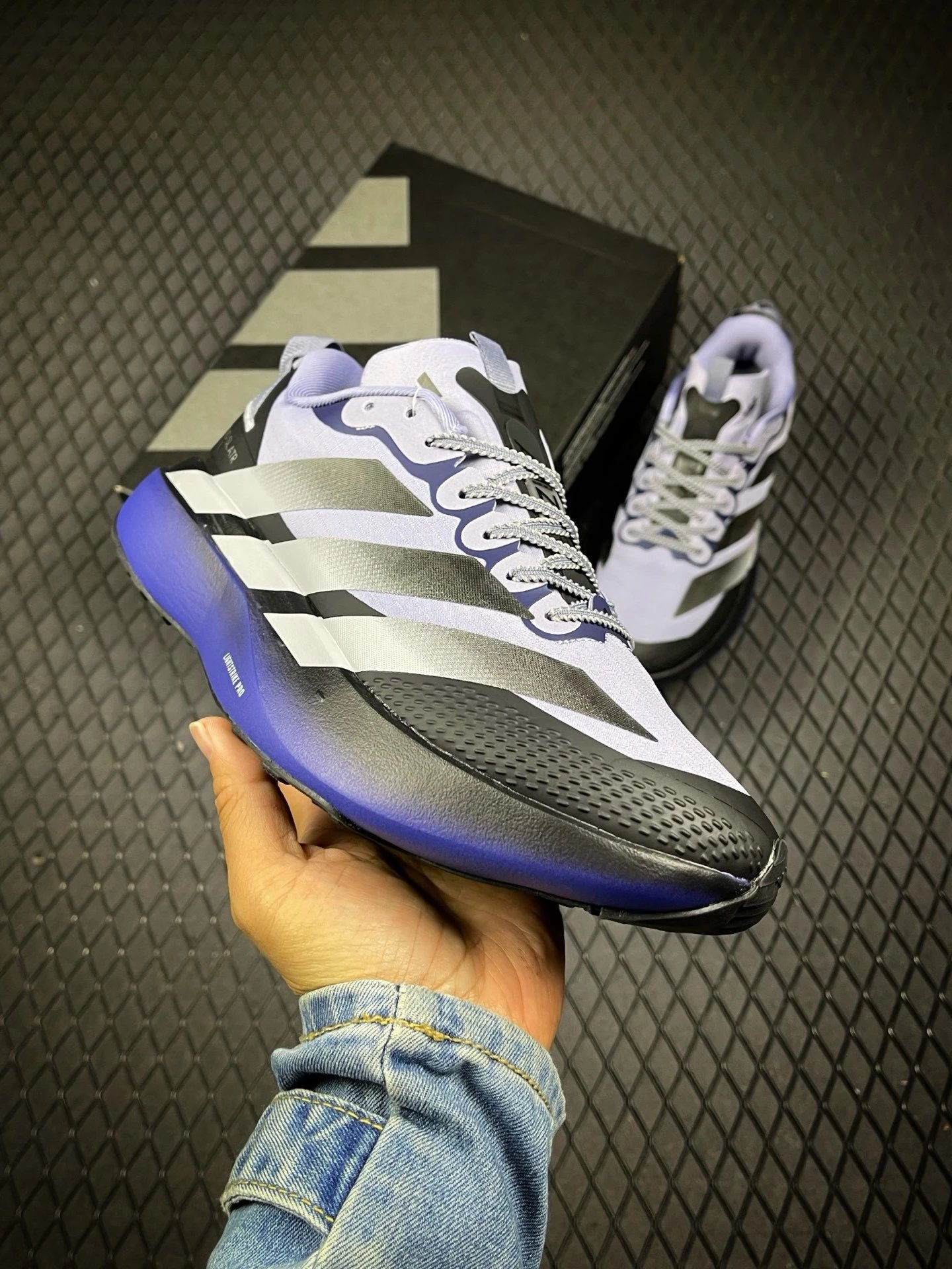 阿迪达斯 ADIDAS ADIZERO EVO SL 运动舒适防滑耐磨 低帮跑步鞋 内置碳板 阿迪达斯革新力作!「破纪录轻跑鞋」adiZero Adios Pro EVO 极致轻盈的Lightweig