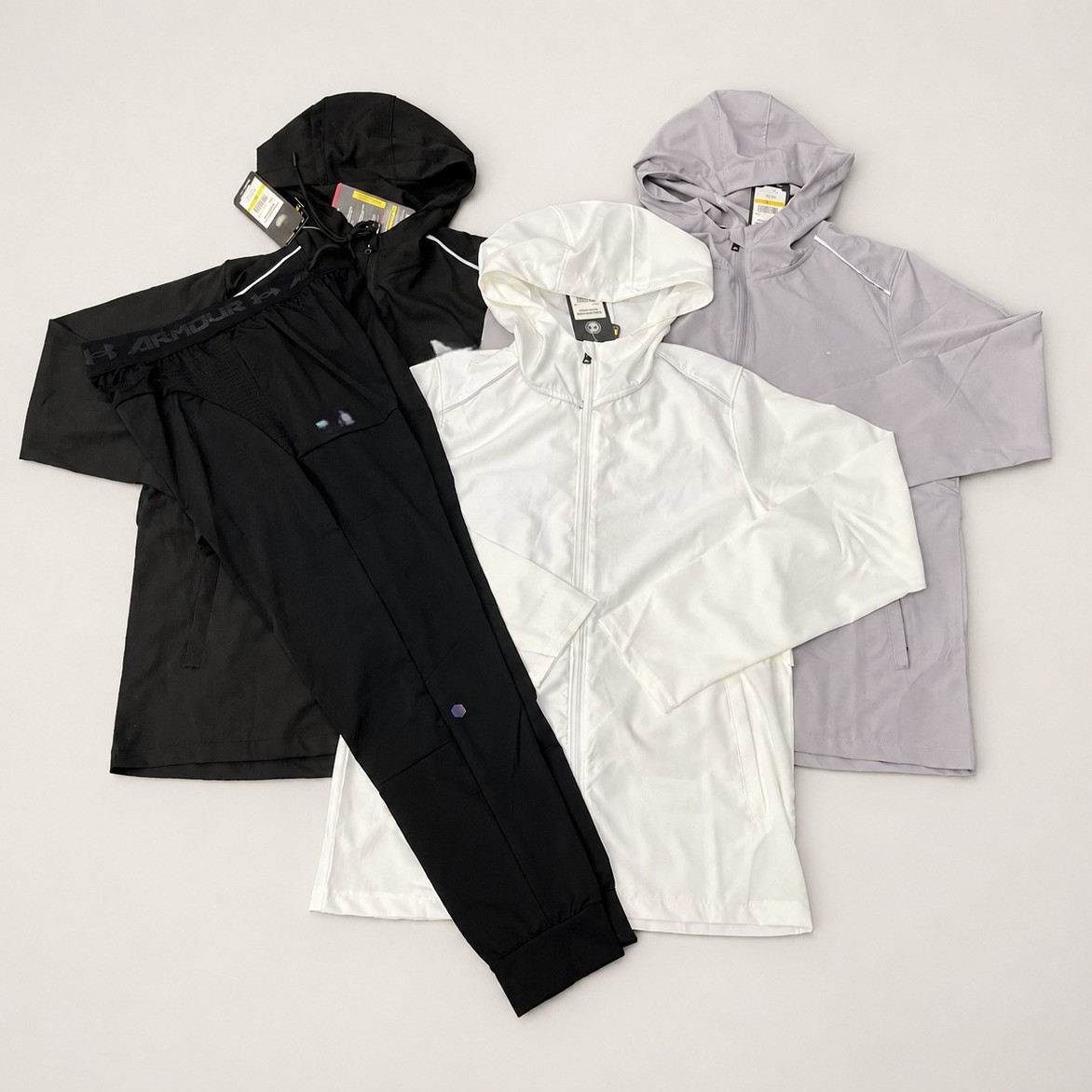European and American Cross-Border Hooded Outdoor Jacket, Sun Protection Clothing, Running, Fitness, Leisure and Sports Suit QC photo from 1688 on Qualit.ly