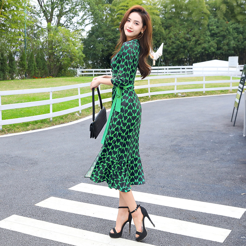Wrap Dress 2023 Spring New Green Heart Printed Waisted Strap Commuter Fishtail Dress Elegant Goddess Style