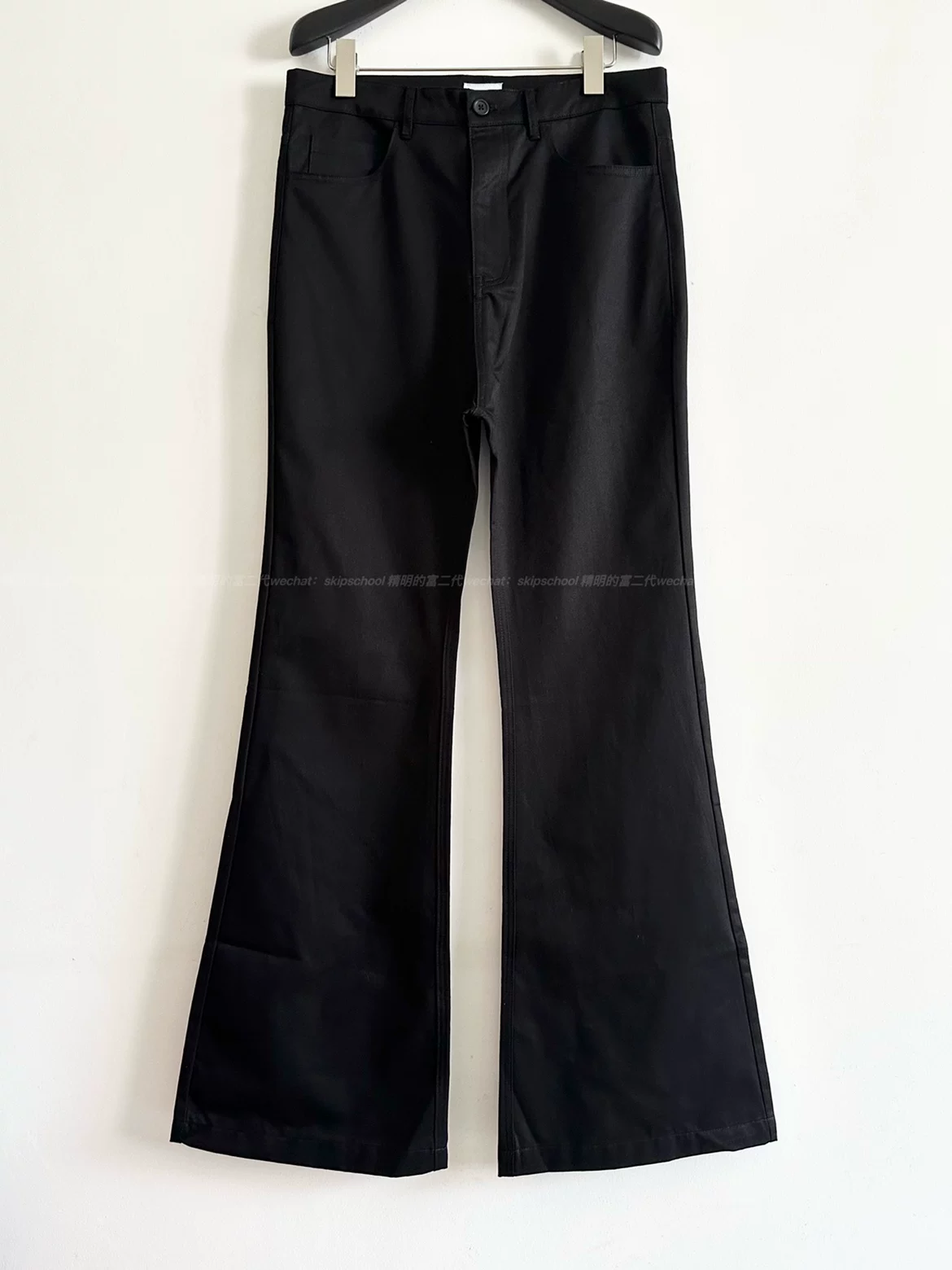 22fwCapper Flared Black Tencel Cotton Micro Pull Floor Pants with Ceiling Top