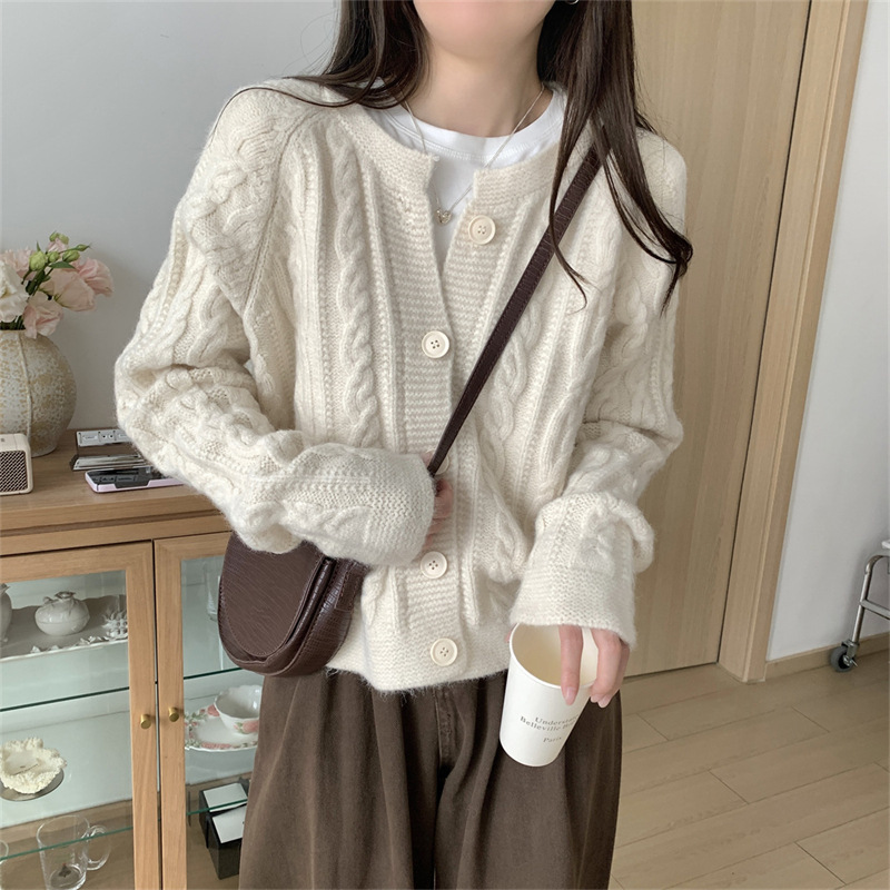 Kaning Round Neck Loose Twist Knit Cardigan for Women 2026 Autumn and Winter New Korean Style Pure Color Round Neck Sweater Outer Wear