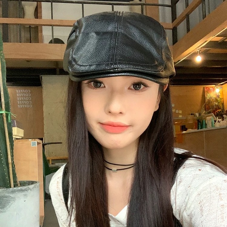 Hong Kong Style Retro High-Quality Pu Leather Forward Cap for Women, Autumn and Winter Large Head Circumference Face-Slimming Duckbill Cap, British Dad Hat