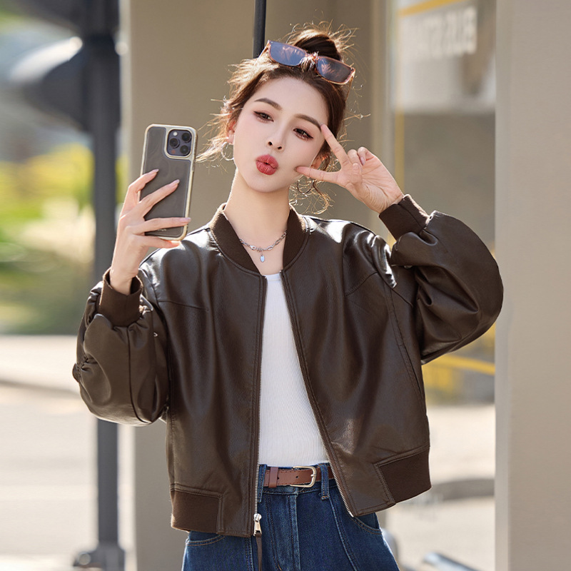 Baseball-Style Leather Jacket for Women, 2026 Spring Collection, Petite Size, Fashionable, Stylish, Versatile, Loose Fit, Stand Collar Leather Jacket
