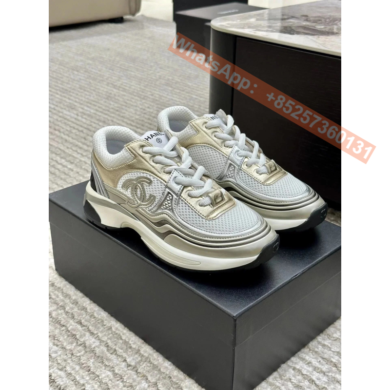 CHANEL Sneakers