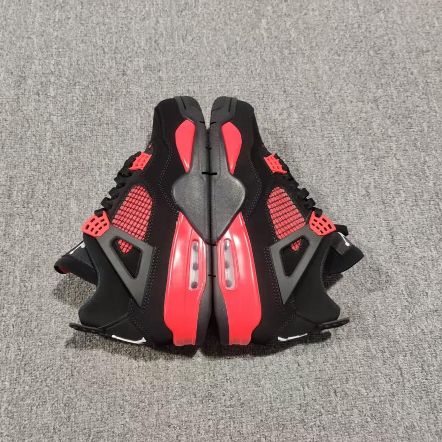 Nike Sneakers QC