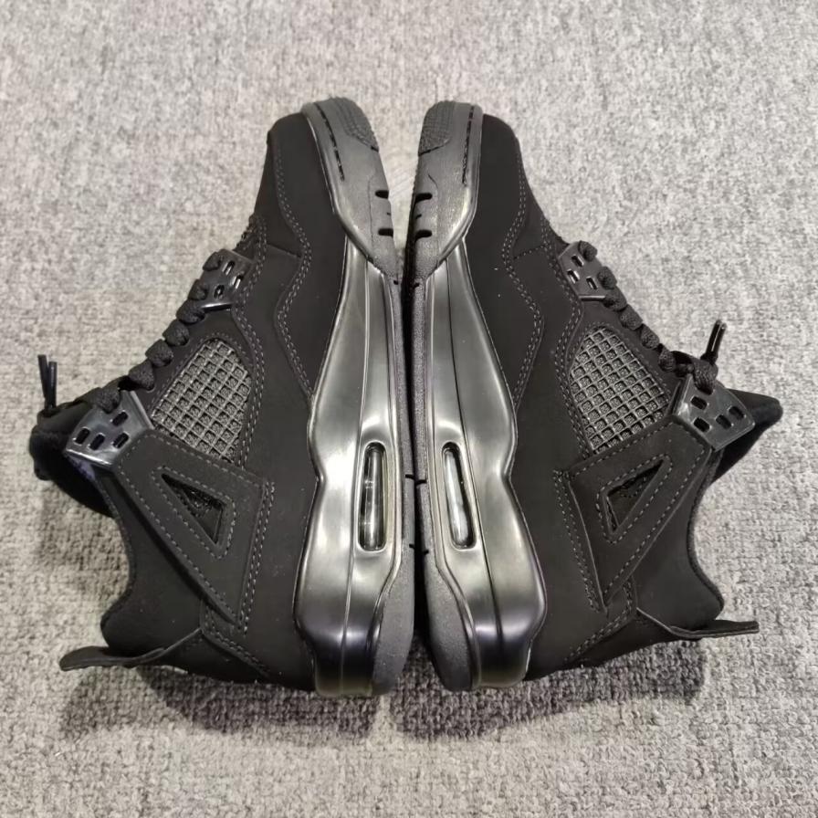 Nike Sneakers QC