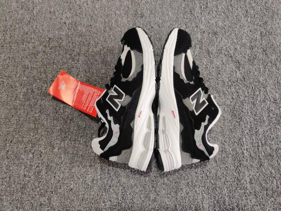 New Balance Sneakers QC