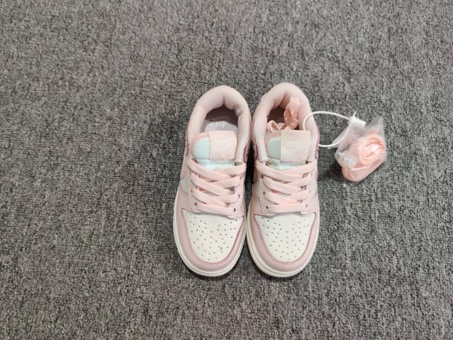 Nike Dunk Low Pink White Sneakers QC
