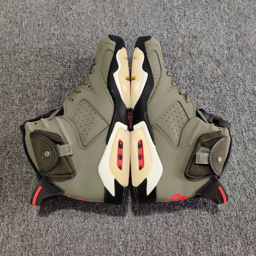 Nike Sneakers QC