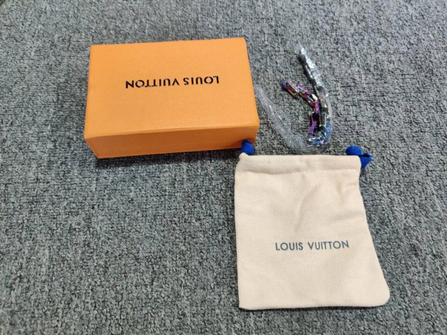 Louis Vuitton Accessories — QC-foto 3