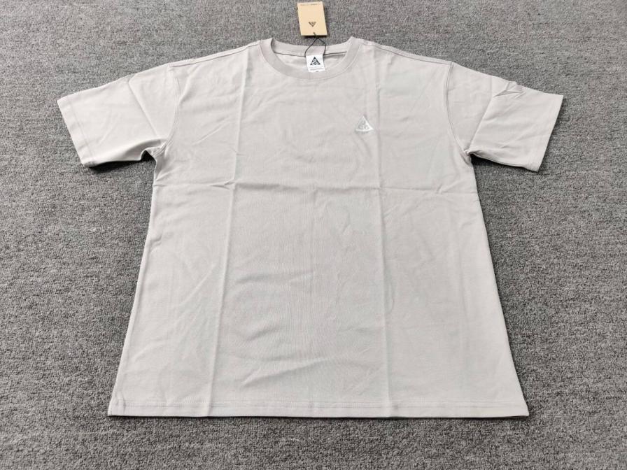 Nike ACG T-Shirt Light Grey QC