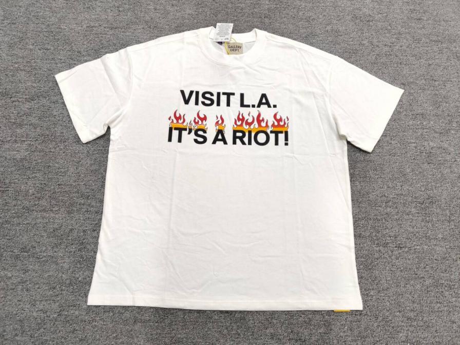 Gallery Dept Visit L.A. It's A Riot T-Shirt QC