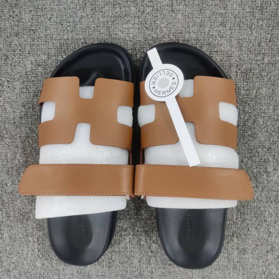Hermes Izmir Sandal Tan QC