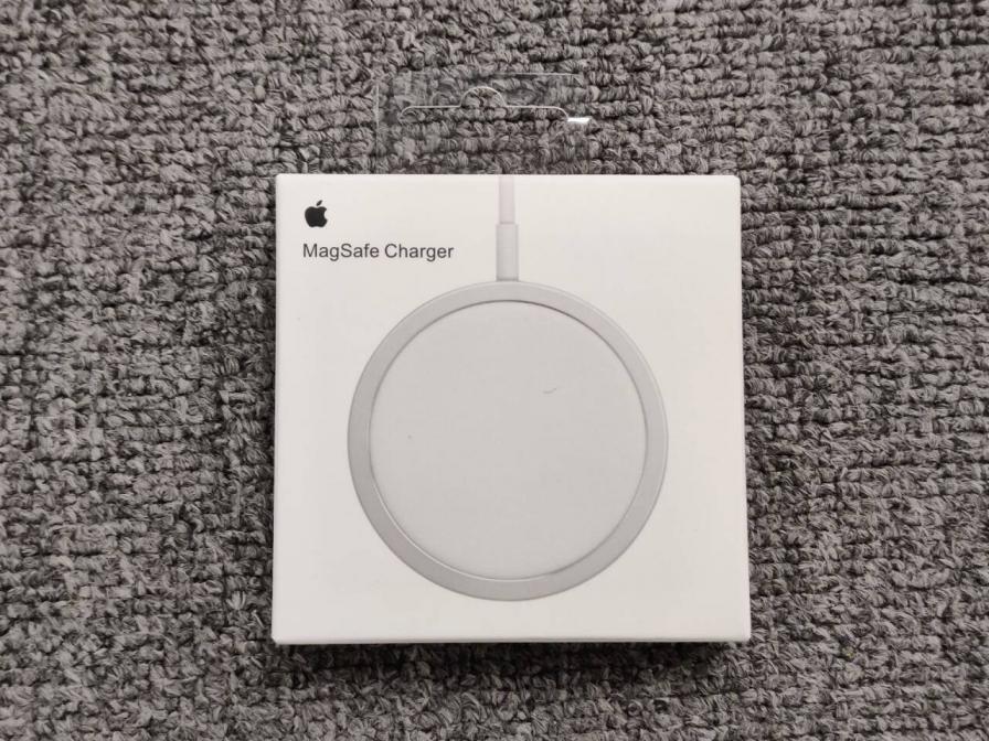 Apple MagSafe Charger QC