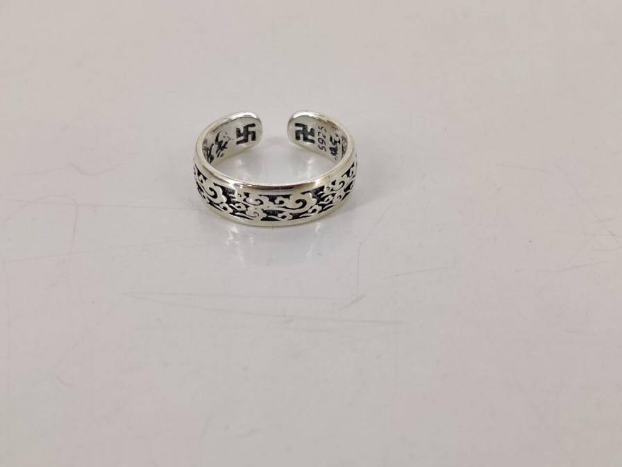 Unknown Accessories QC