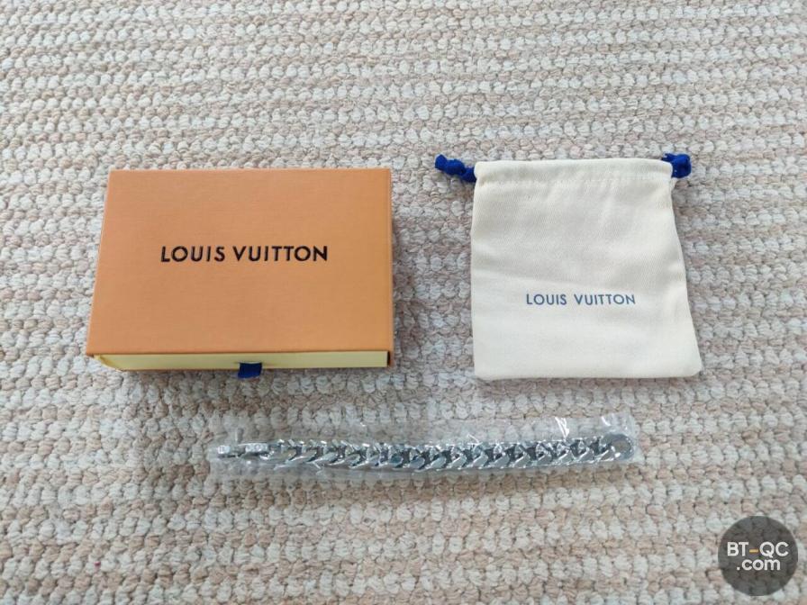 Louis Vuitton Accessories — photo QC 2