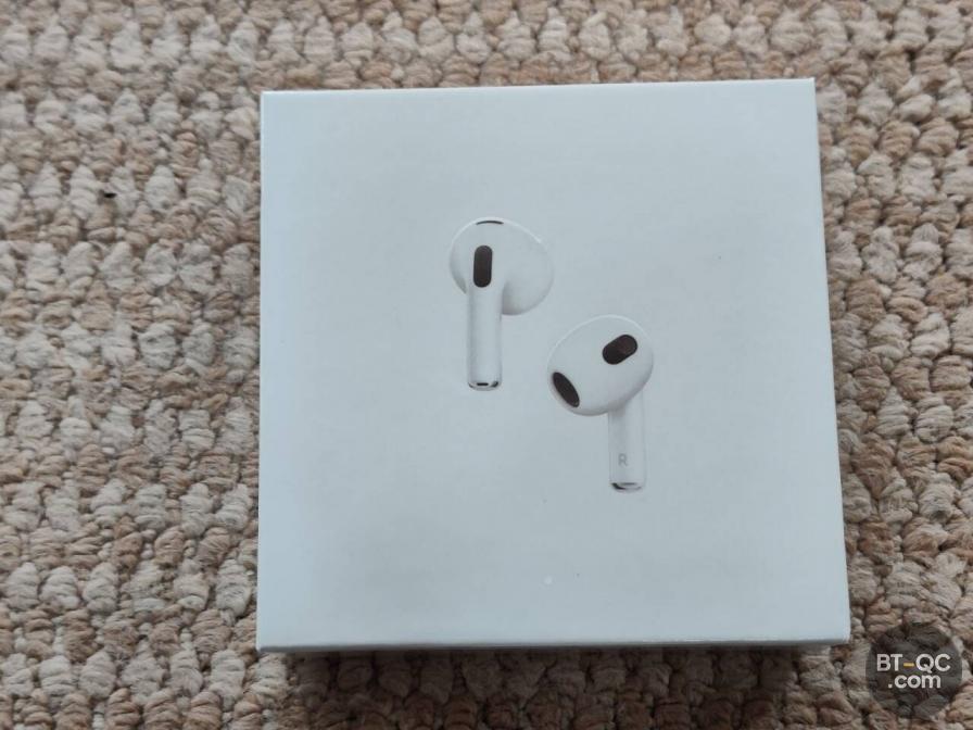 Apple AirPods (3rd generation) MagSafe Charging Case QC