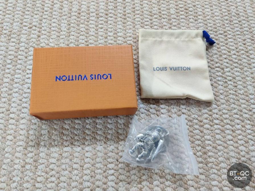 Louis Vuitton Astronaut Keychain — QC-foto 3