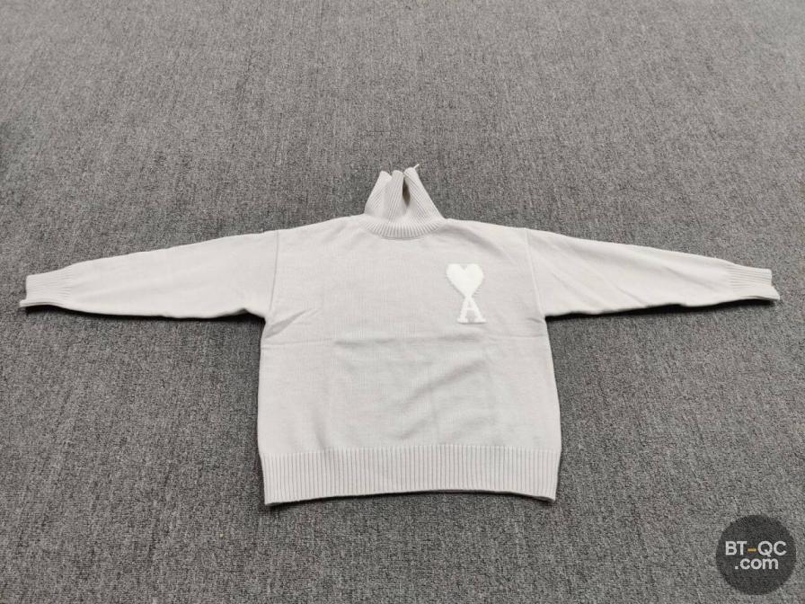 Ami Sweaters QC