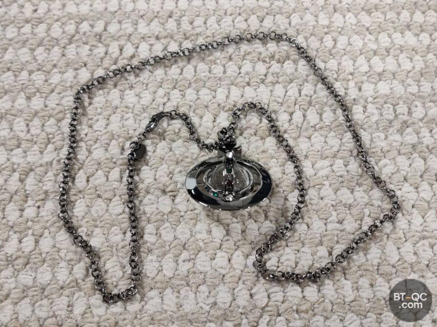 Vienne Westwood Accessories QC
