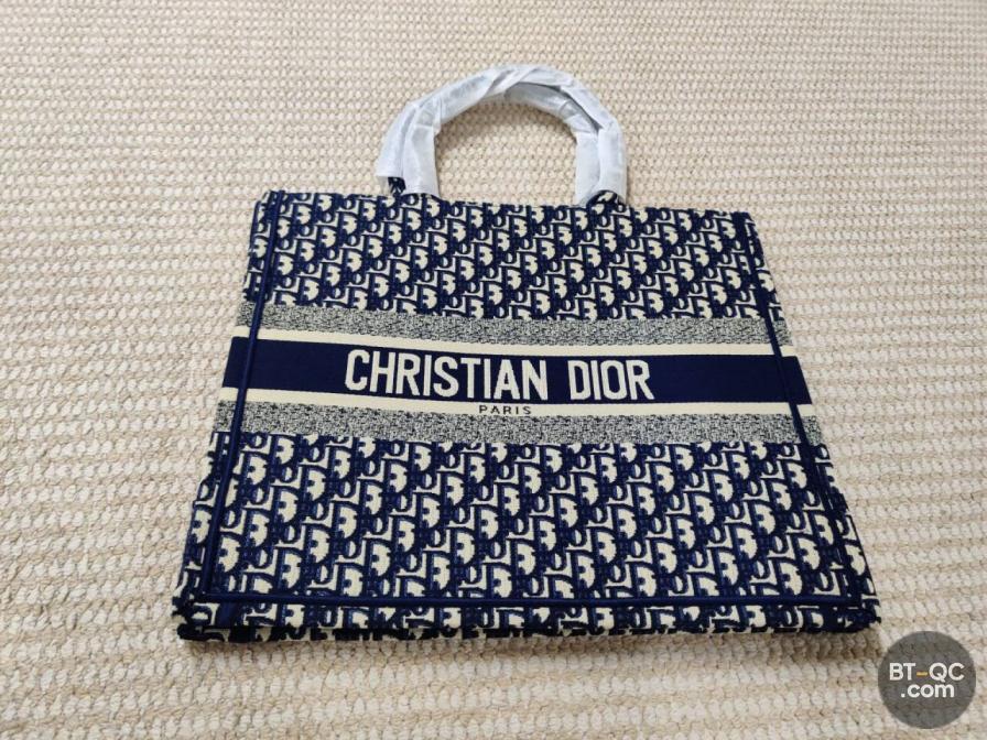 Christian Dior Book Tote Navy QC
