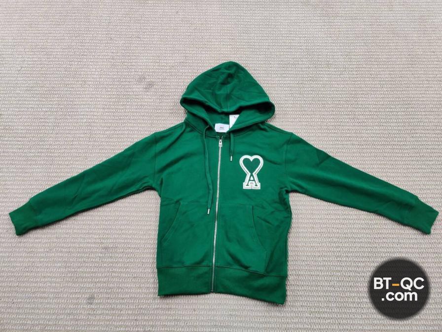 Ami Vests QC