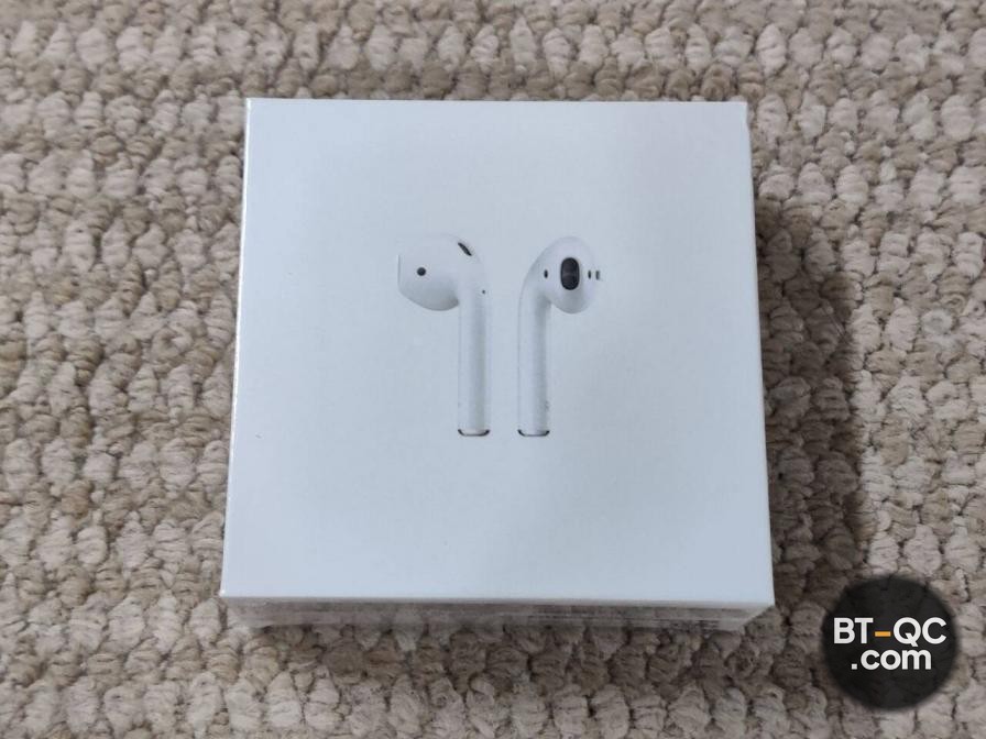 Apple AirPods with Wireless Charging Case QC