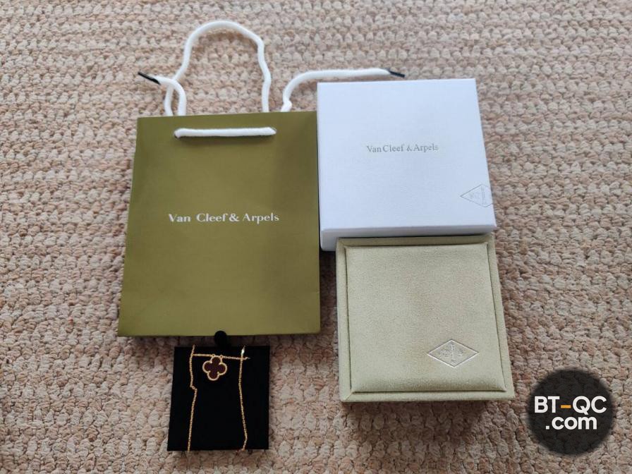 Van Cleef & Arpels Accessories QC