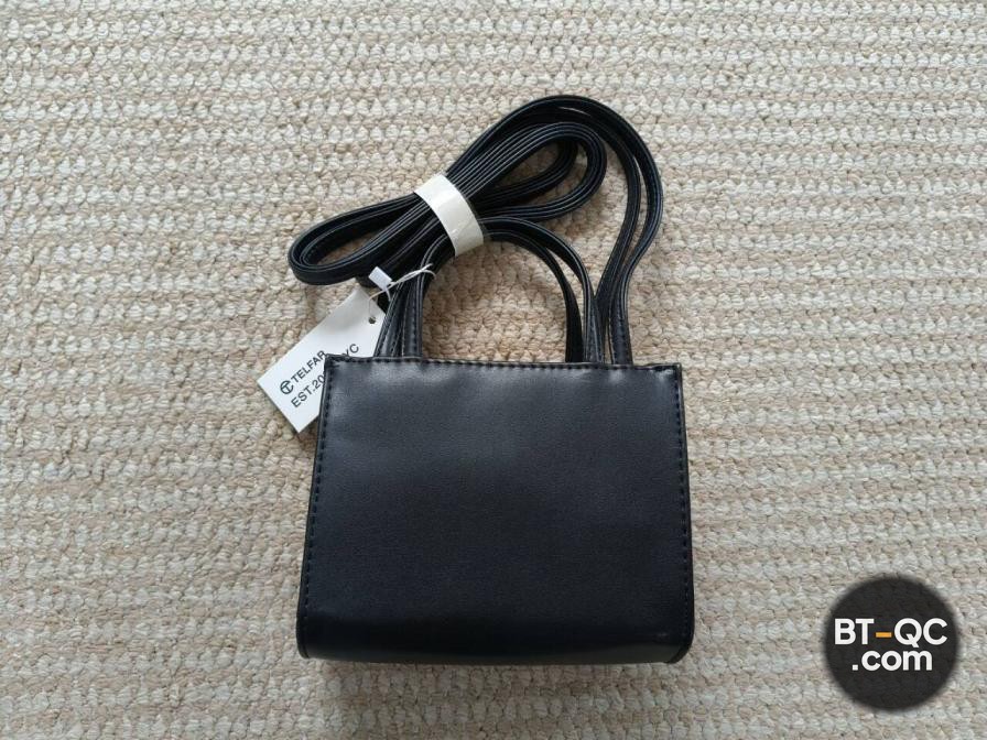Unknown Bags — QC-Foto 2