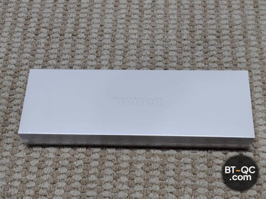 Apple Watch Ultra 2 49mm Titanium Case Black Ocean Band QC