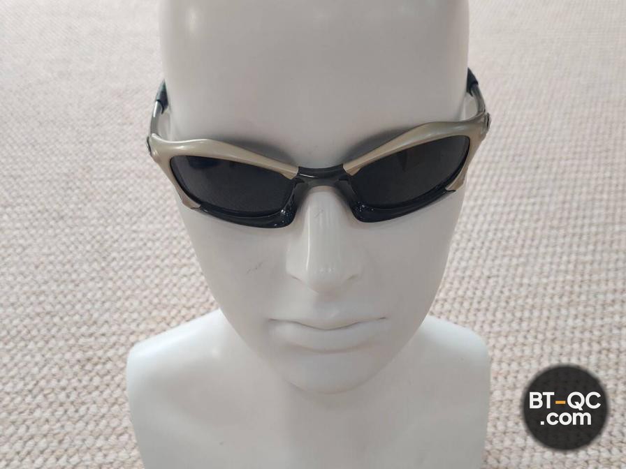 Unknown Glasses QC