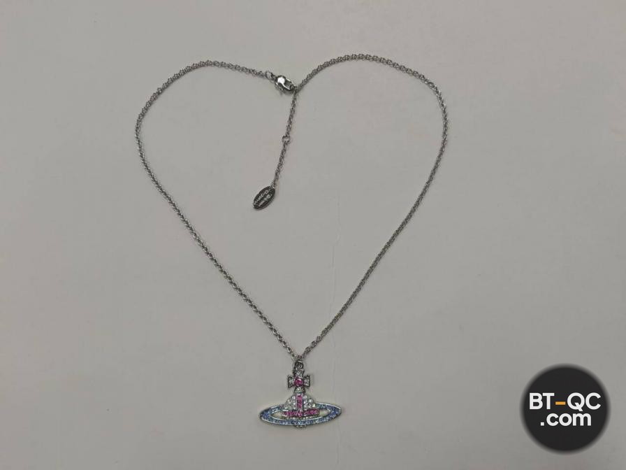 Vienne Westwood Accessories QC