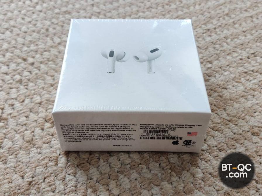Apple AirPods Pro with Wireless Charging Case QC