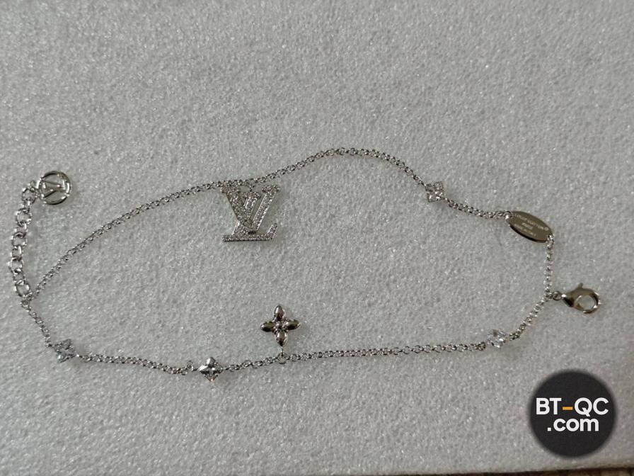 Louis Vuitton Accessories QC