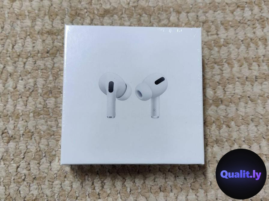 Apple AirPods Pro Wireless Charging Case QC