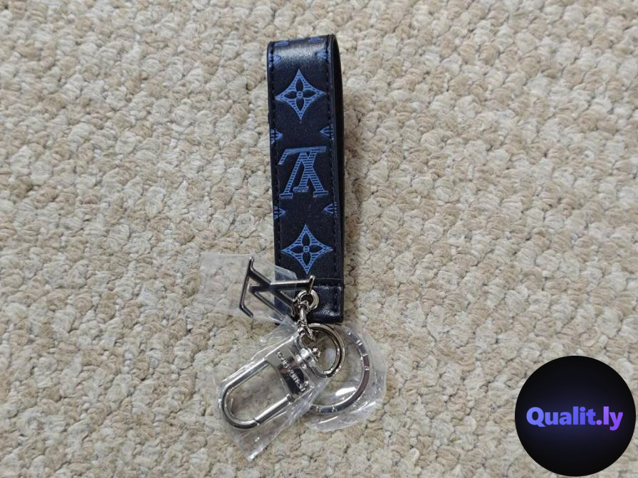 Louis Vuitton Accessories QC