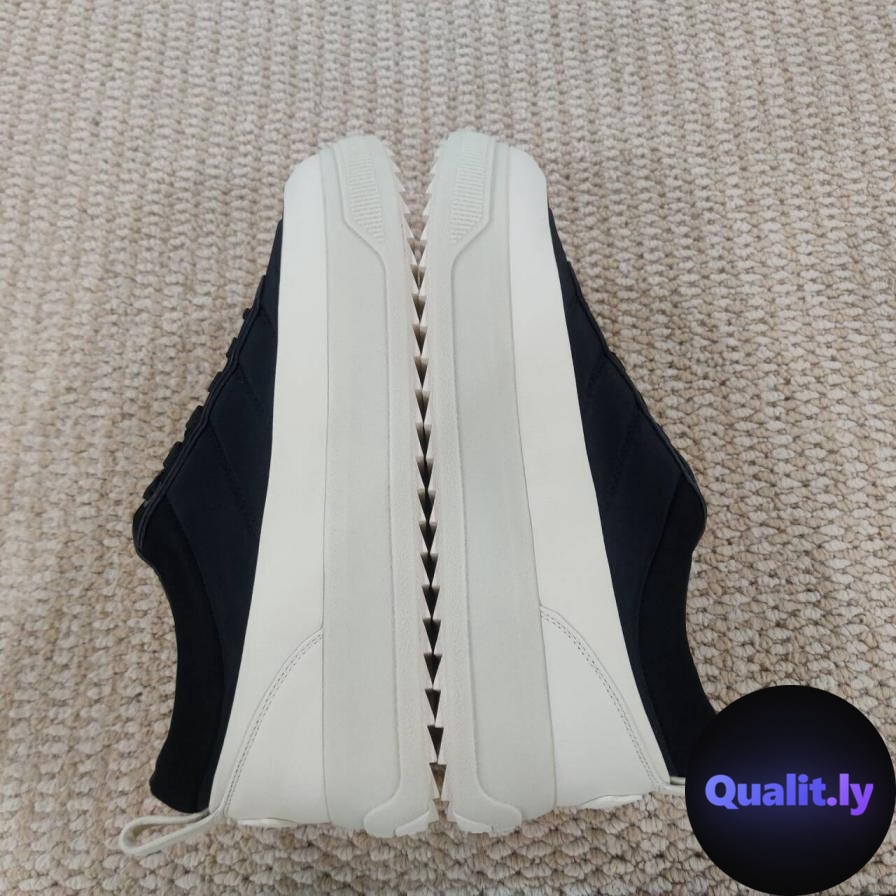 Moncler Sneakers QC