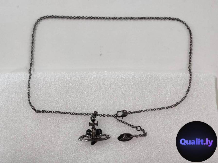 Vienne Westwood Accessories QC