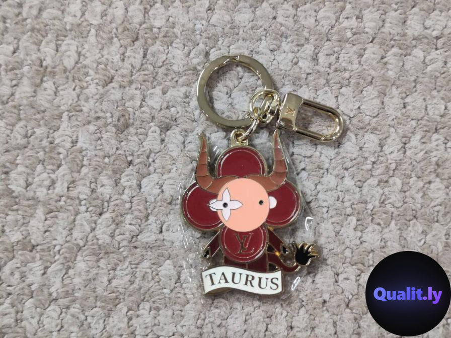 Louis Vuitton Accessories QC