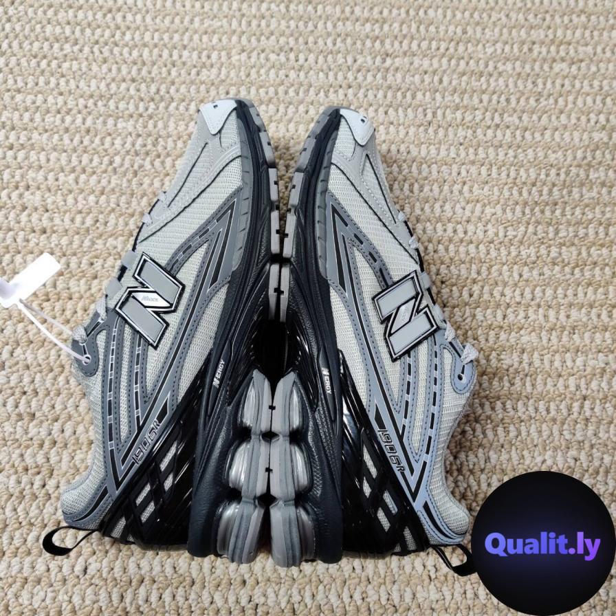 New Balance 1906R Grey QC