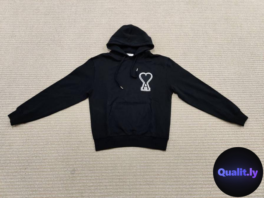 Three-Dimensional Badge Hoodie QC