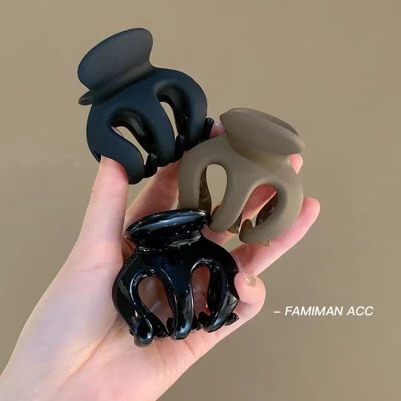 Large High Ponytail Clip Black Cafe Bright Noodles Pumpkin Hairpin Fixation Artifact Hairpin Women's Back of Head Shark Clip Scrub