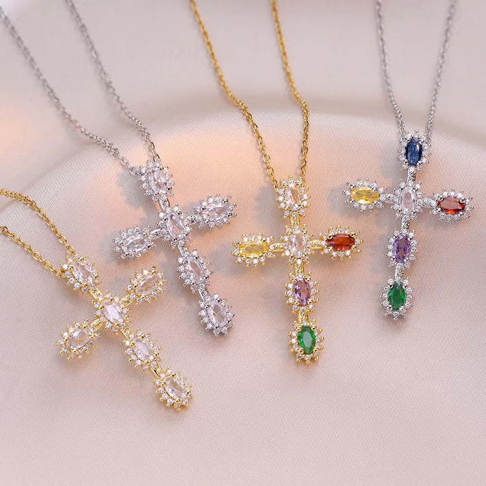 Necklace for Women, Trendy Colorful Zircon Geometric Niche New Design Pendant Temperament Set Titanium Steel Necklace