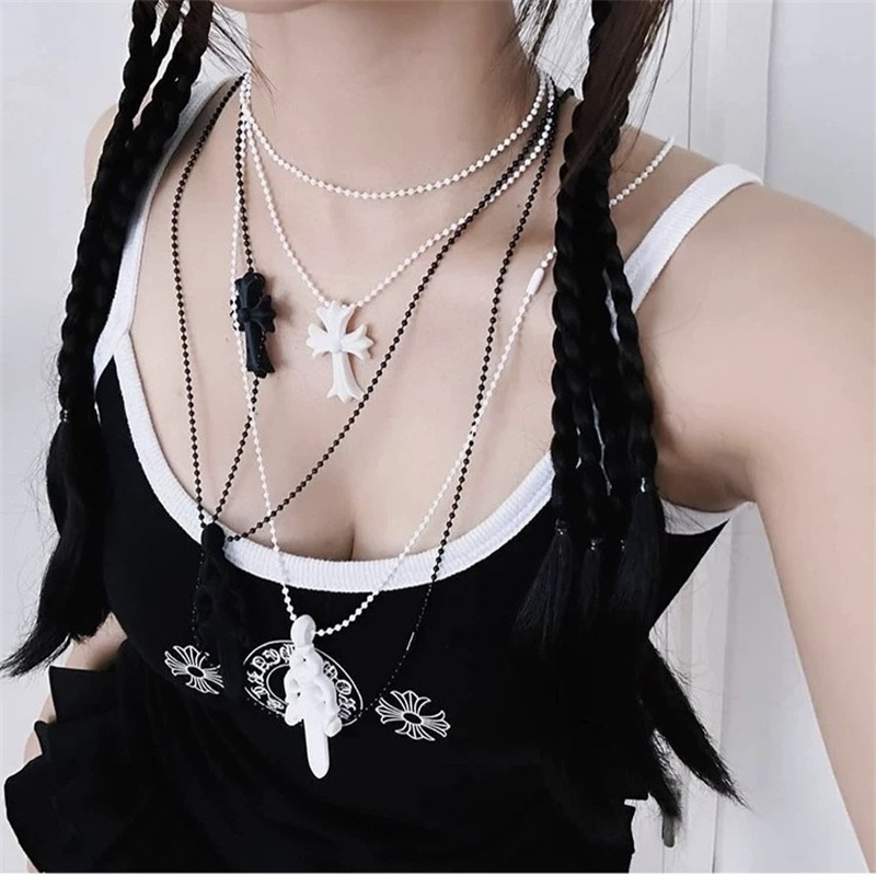 Trendy Versatile Colorful Rubber Cross Necklace Vintage Unisex Heart Lock Sword Pendant Bead Necklace