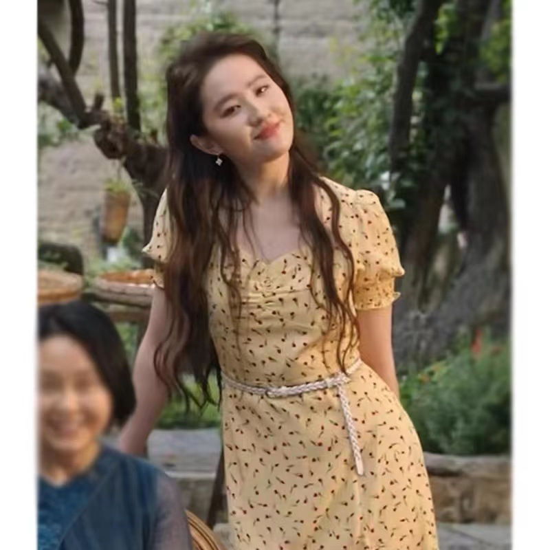 Go to the windy place with yellow floral French bubble sleeve square neck high waist slim split fairy dress