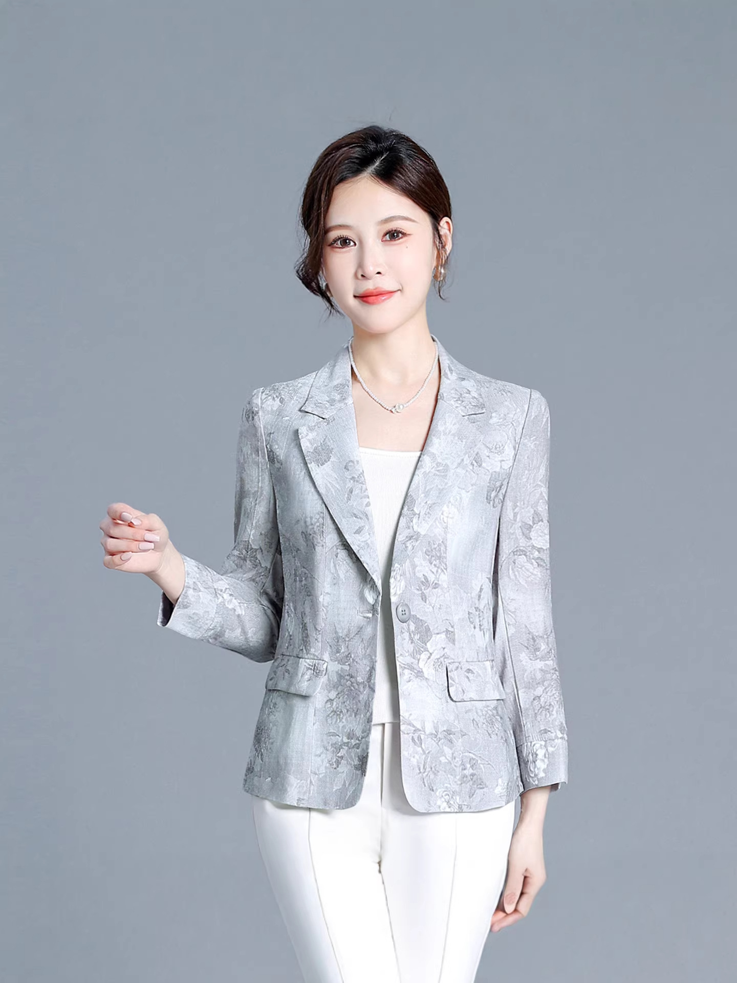 Fashionable Plus-Size Printed Blazer for Women, 2026 Spring New Korean Style Slim-Fit Elegant Women's Short Jacket
