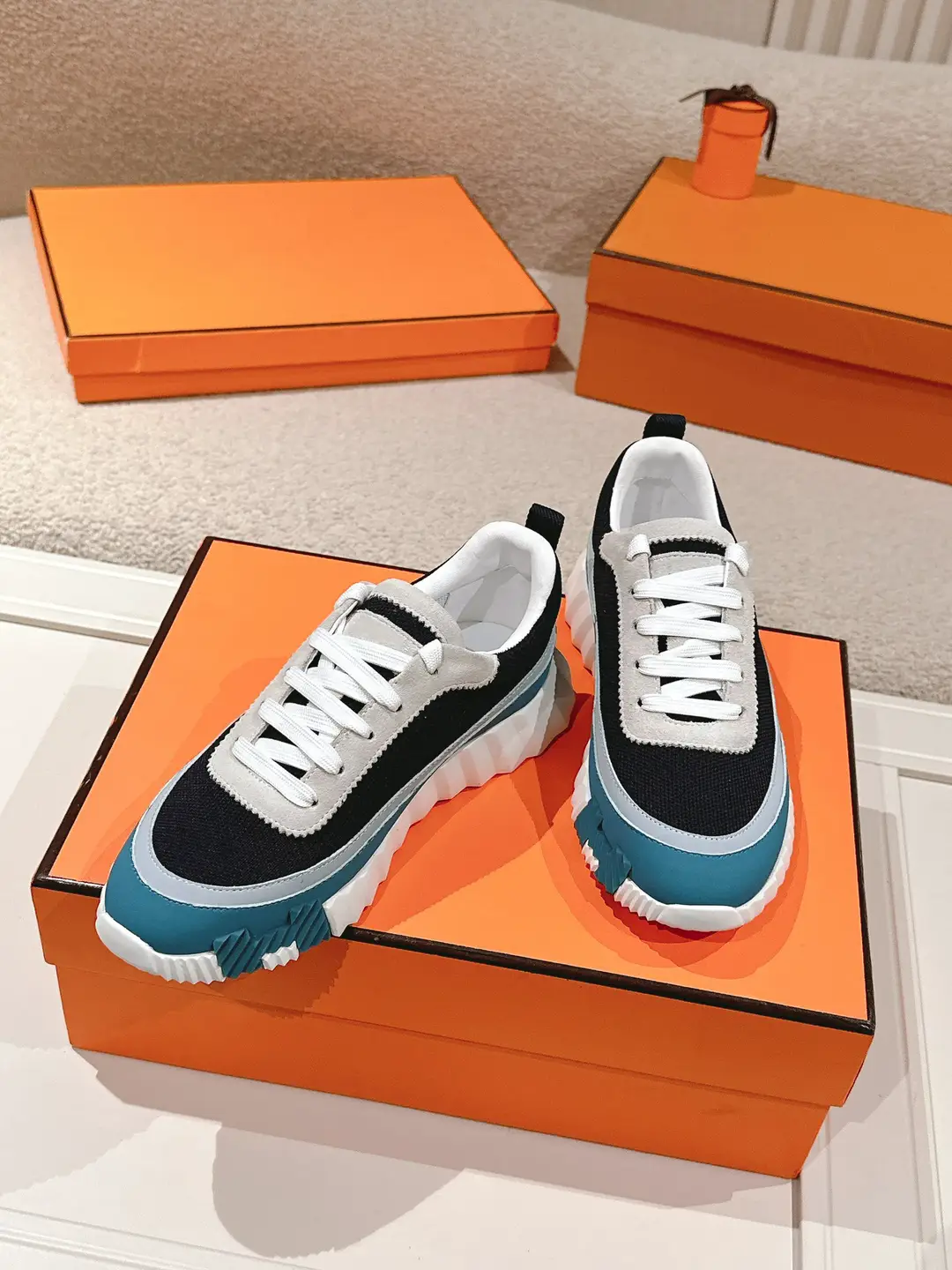 2025 Spring and Summer New arrival Thick Sole H-Shaped Shoelace Casual Shoes for Men and Women Breathable Outdoor Couple Shoes Trendy Sports Shoes