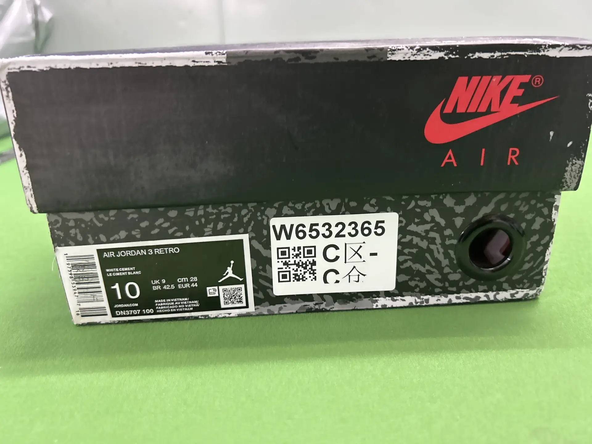 Nike Air Jordan 3 Retro White Cement
