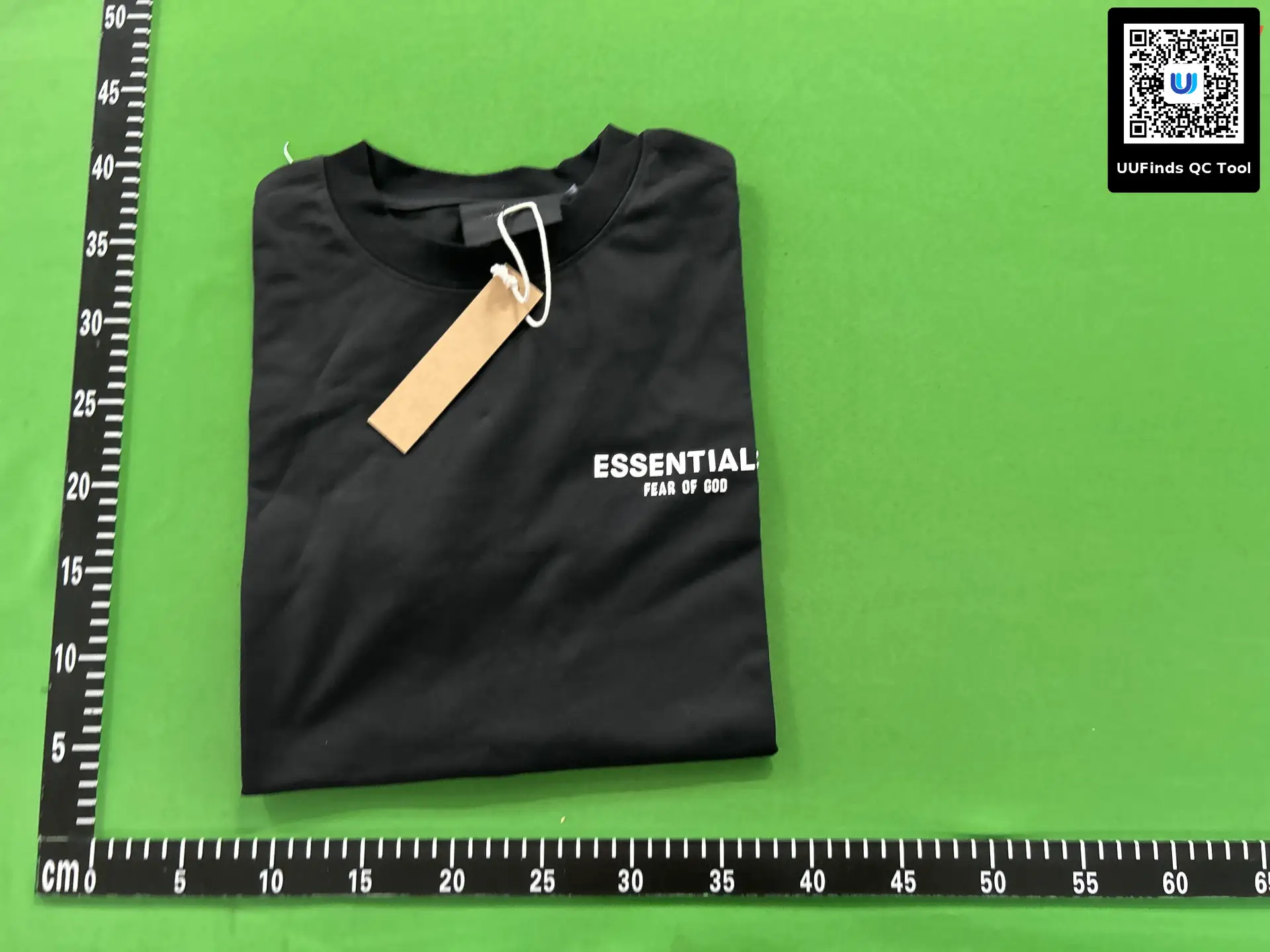 Fog Essentials 3D Letter Logo Summer High Street Fashion Short-Sleeve T-Shirt and Shorts Set for Men and Women