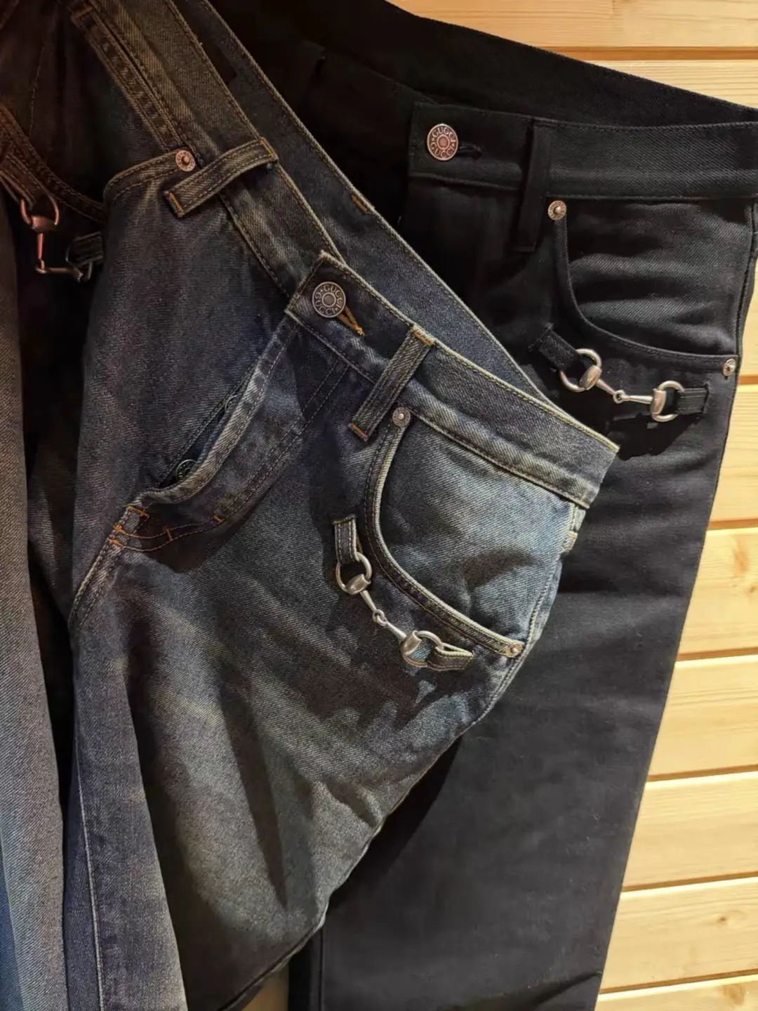 #Satanmade【现货秒发】Guc by Demna 26SS 最新设计语言 马衔扣 直筒版型 水洗复古牛仔裤